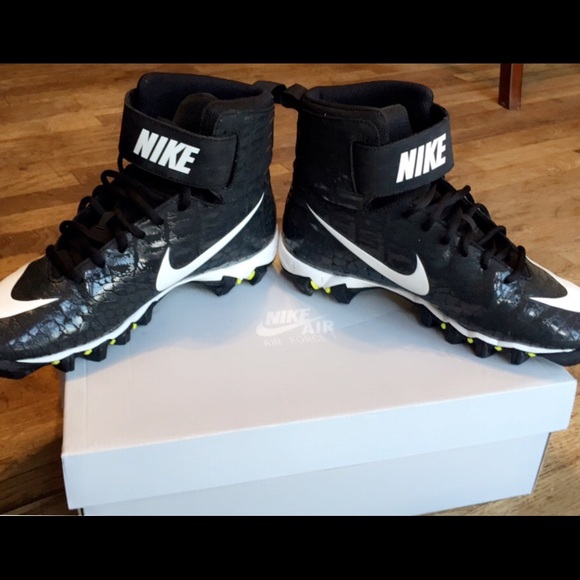 Mens Nike force savage shark football cleats - Picture 4 of 8